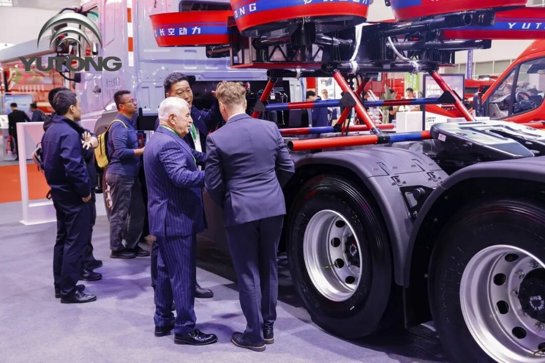 科技赋能实战！幸运彩专用车亮相第二十一届国际消防展