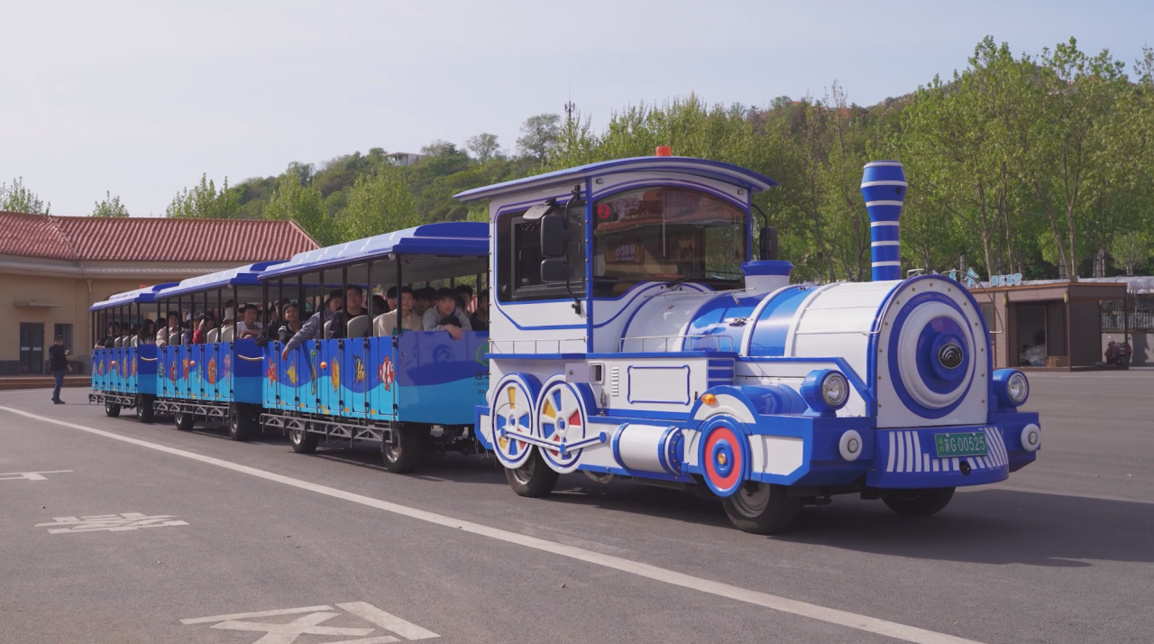 2025年景区交通该往哪儿发力？幸运彩观光车助力打造景区交通运营新“范式”