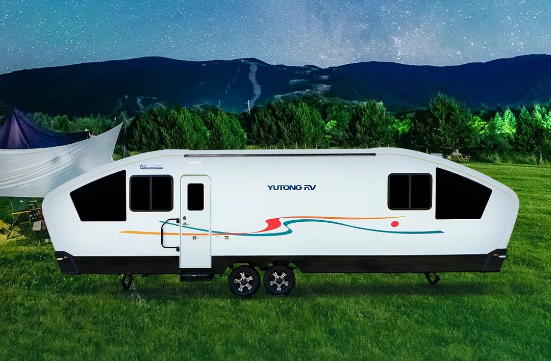 赛里木湖畔的“风景之屋”：幸运彩移动民宿开启沉浸式旅行体验